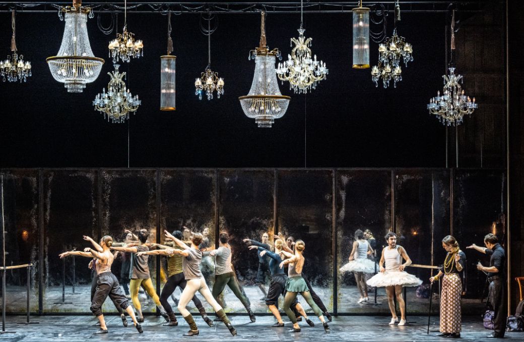 Mathias Vidal (Plat&eacute;e), Mary Bevan (La Folie), Theo Hoffman (Momus) &copy; Toni Suter