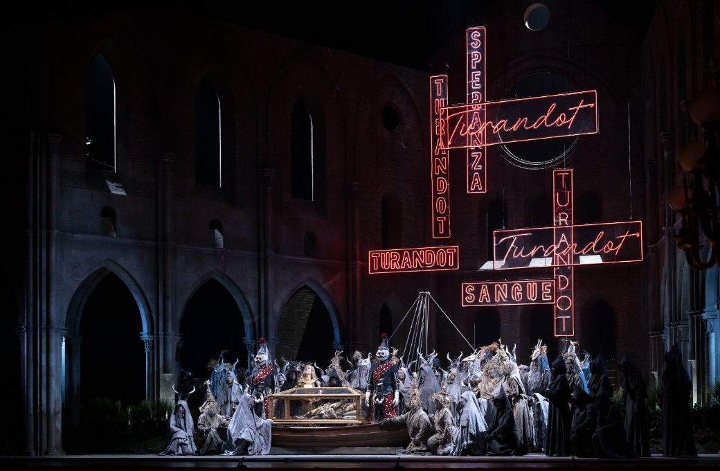 <i>Turandot</i>, Act 2 &copy; Luciano Romano