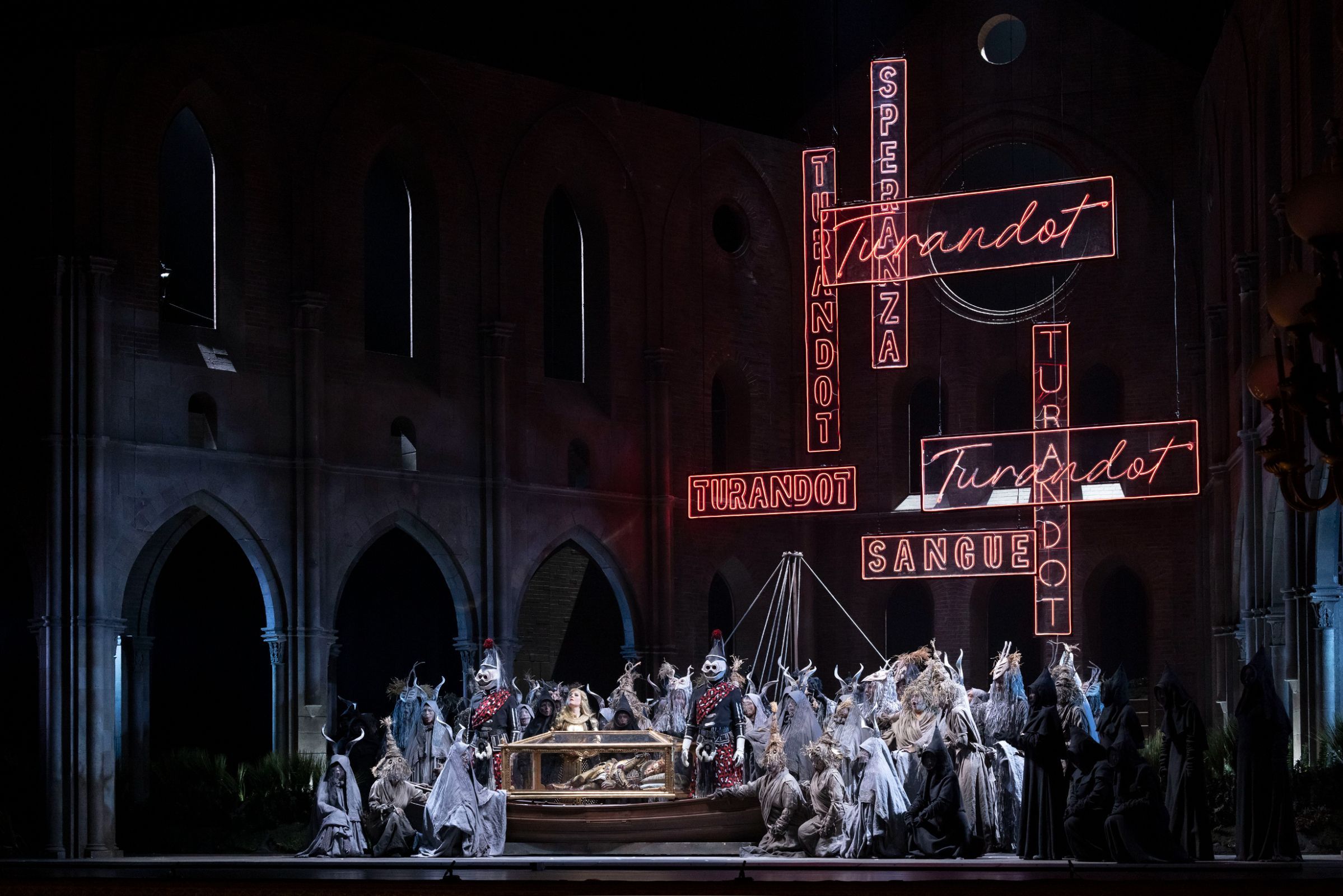 <i>Turandot</i>, Act 2 &copy; Luciano Romano