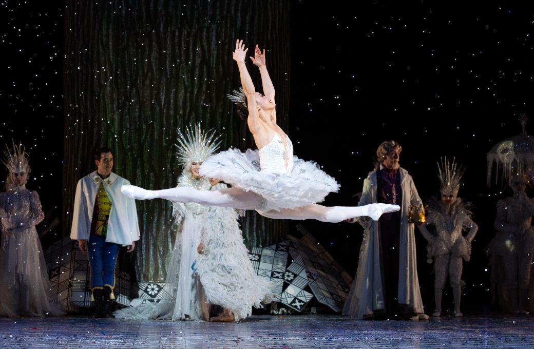 Chae Eun Yang with Artists of Houston Ballet and Houston Ballet Academy in <i>The Nutcracker</i> &copy; Lawrence Elizabeth Knox (2023), courtesy of Houston Ballet