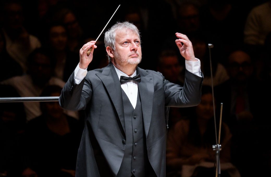 Biondi leads energetic Messiah in New York