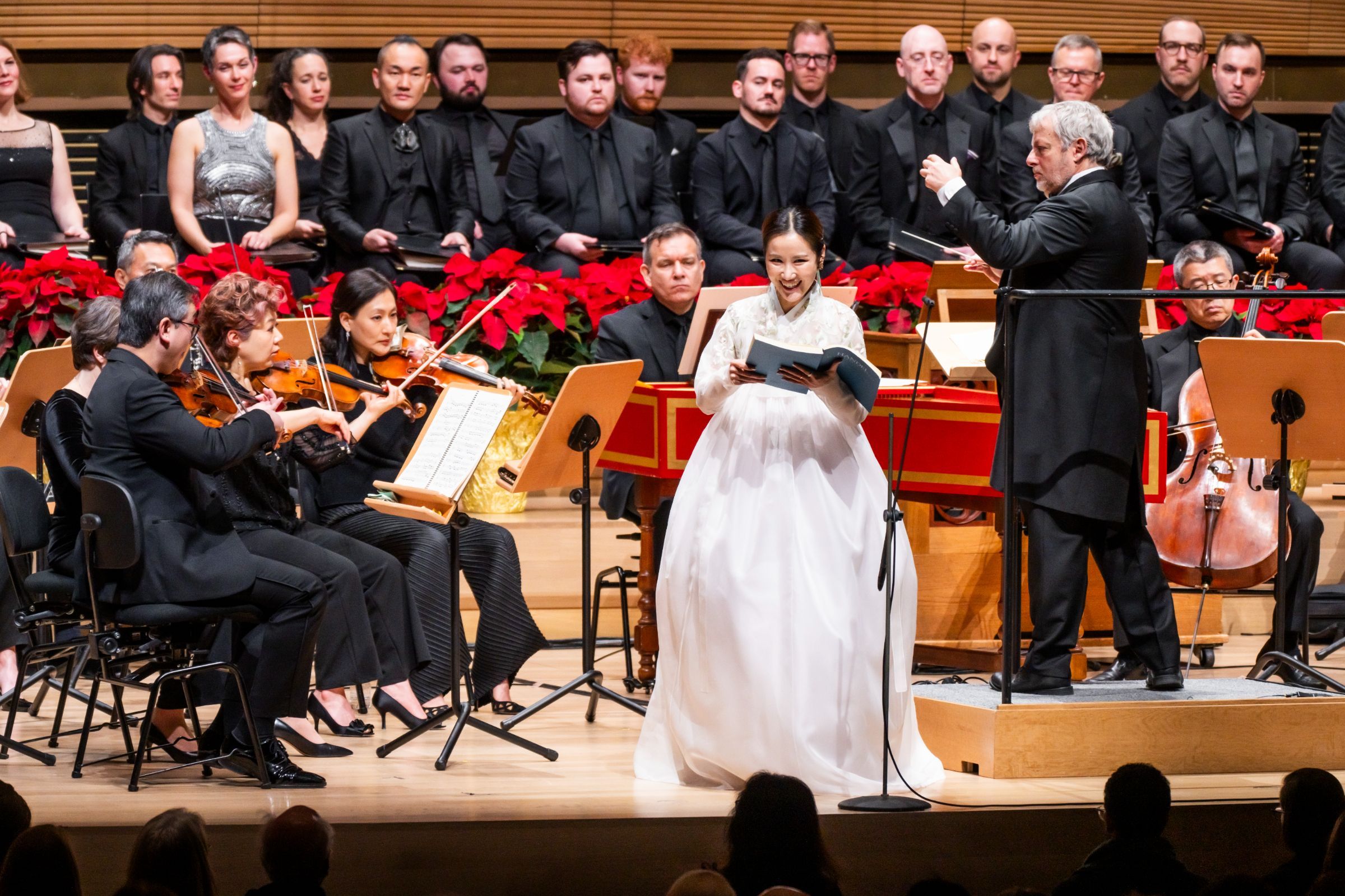 Hera Hyesang Park, Fabio Biondi and the New York Philharmonic © Chris Lee