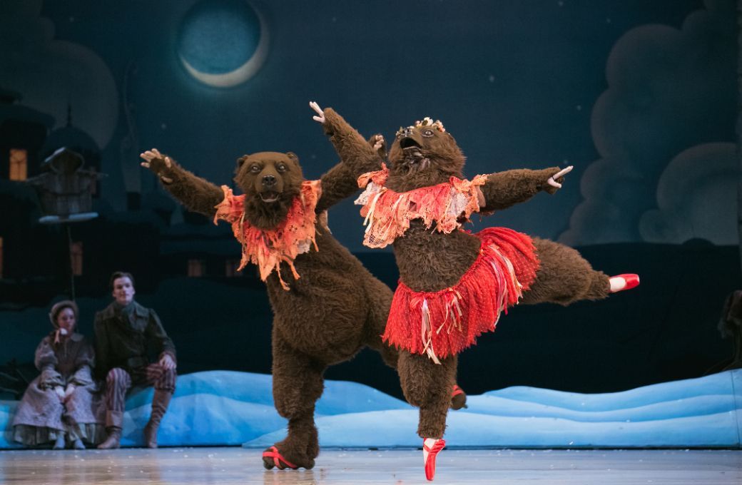 Artists of the Ballet in <i>The Nutcracker</i> © Karolina Kuras. Courtesy of The National Ballet of Canada