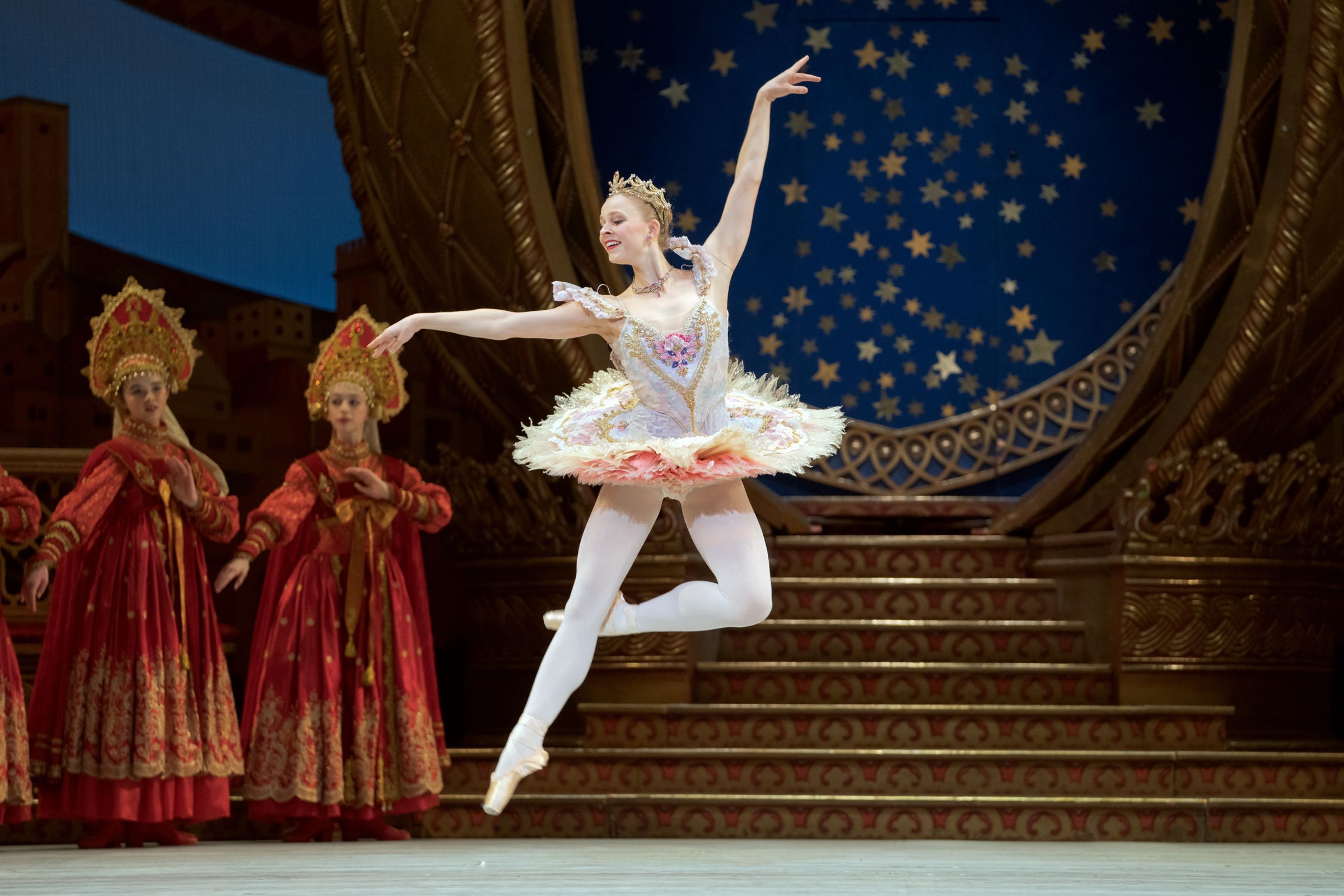 Genevieve Penn Nabity in <i>The Nutcracker</i> © Karolina Kuras. Courtesy of The National Ballet of Canada