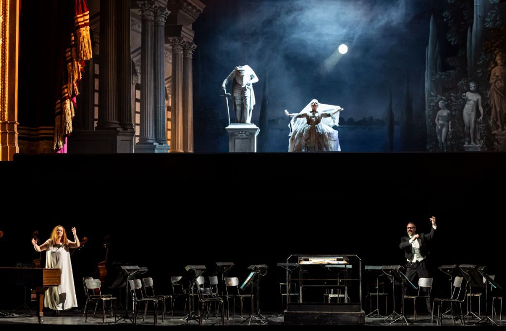 <i>Les Contes d'Hoffmann</i> &agrave; l'Op&eacute;ra de Paris &copy; &Eacute;milie Brouchon / Op&eacute;ra national de Paris