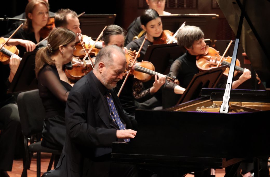 Garrick Ohlsson and ProMusica Chamber Orchestra &copy; ProMusica Chamber Orchestra