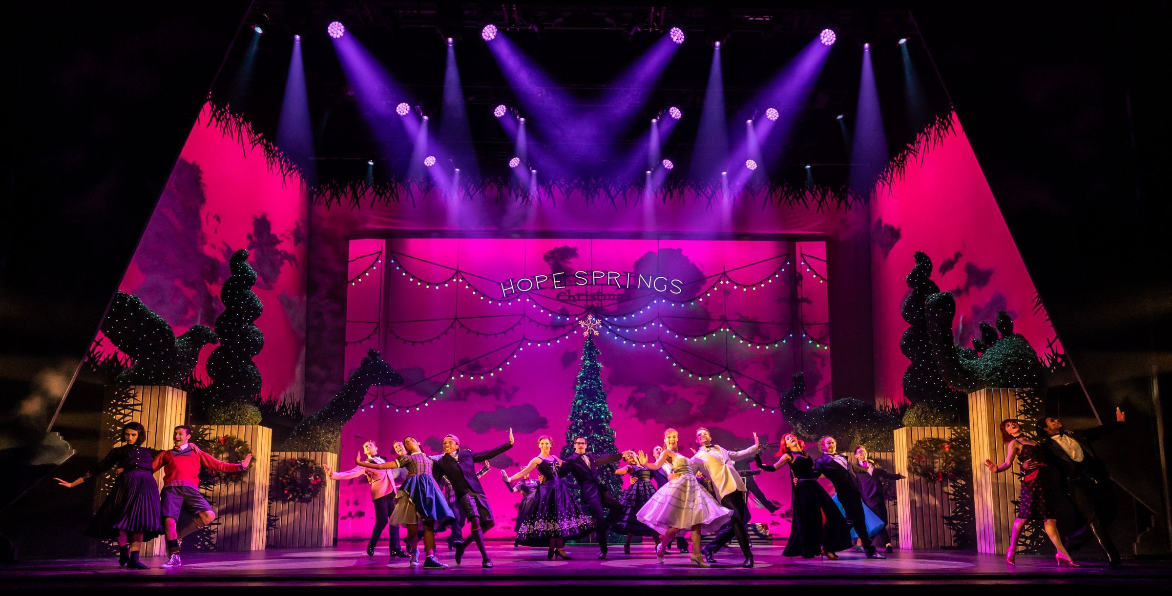 Company of <i>Edward Scissorhands</i> &copy; Johan Persson
