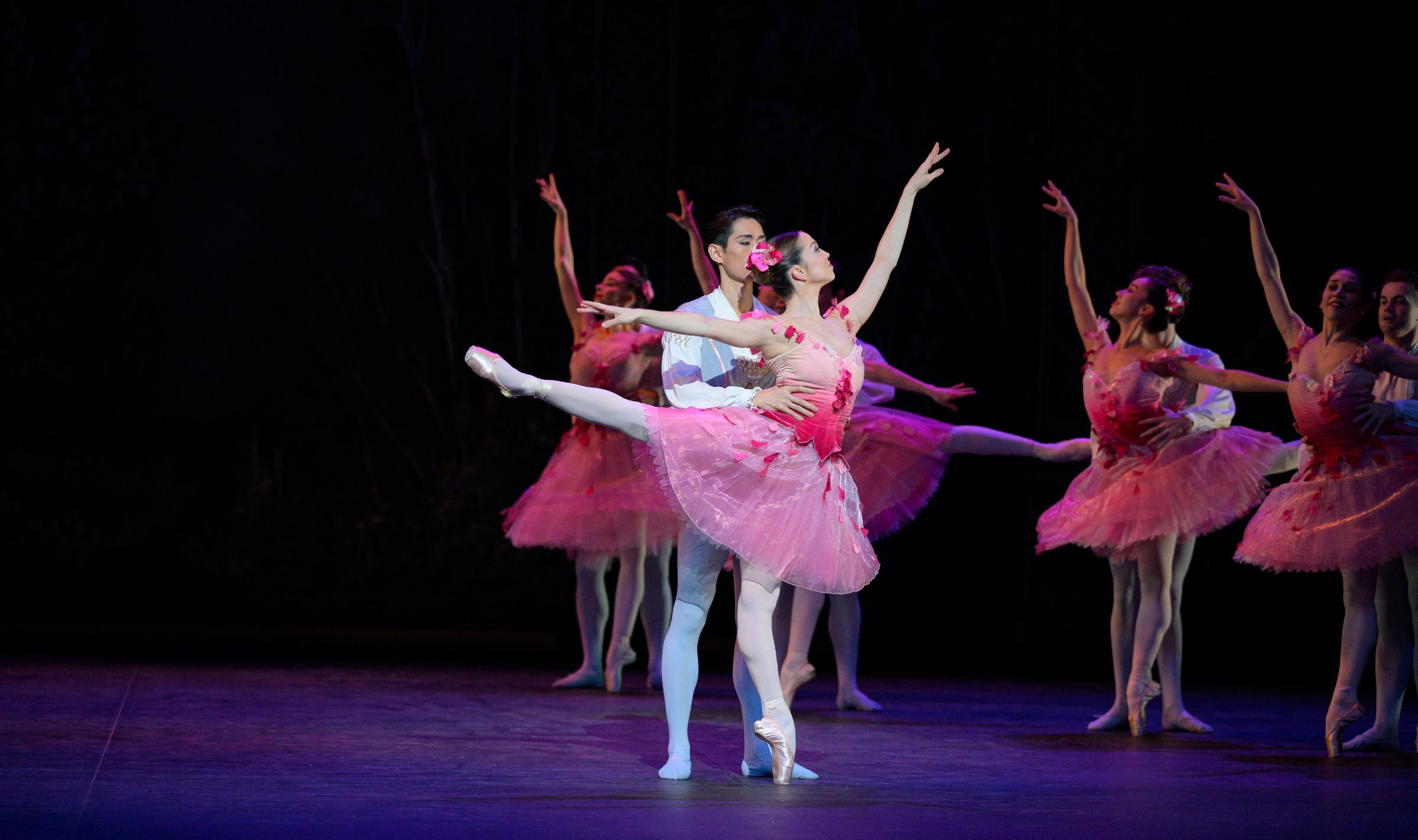 Ivana Bueno and Ken Saruhashi as Lead Flowers in Wayne Eagling <i>Nutcracker</i> © Laurent Liotardo
