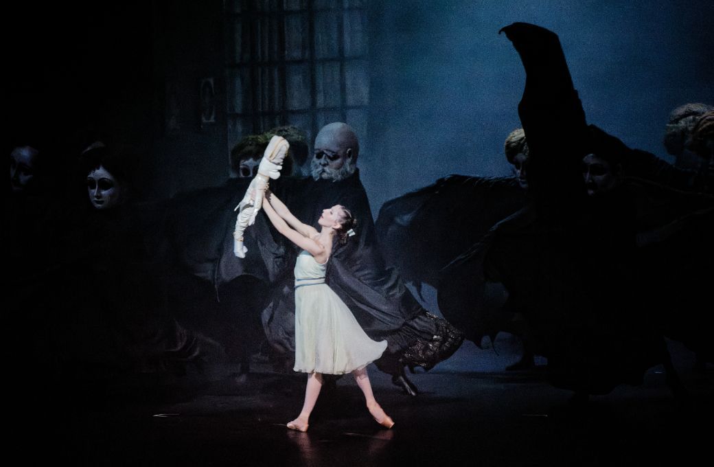 In&egrave;s McIntosh &copy; Agathe Poupeney / Op&eacute;ra national de Paris