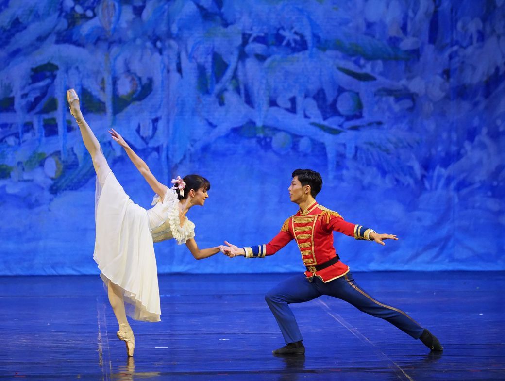 Carmen Demirtash as Marie and Filipp Sartorelli as the Nutcracker in Uralsky's <i>The Nutcracker</i> &copy; Ballet of the State Opera Stara Zagora Bulgary