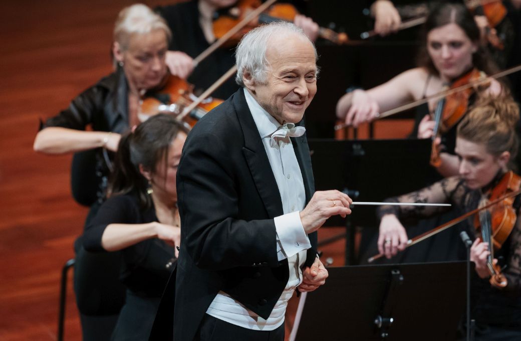 Ádám Fischer conducts the Austro-Hungarian Haydn Orchestra © Attila Nagy, Müpa Budapest