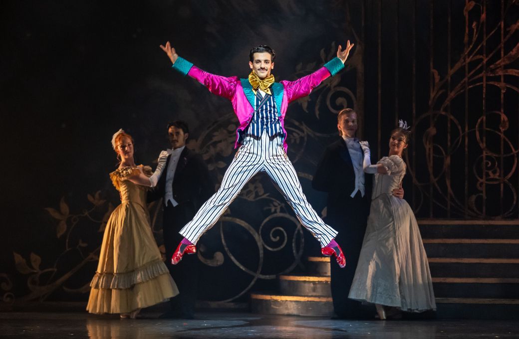 Aaron Venegas as Tarquin in Christopher Hampson's <i>Cinders!</i> &copy; Andy Ross