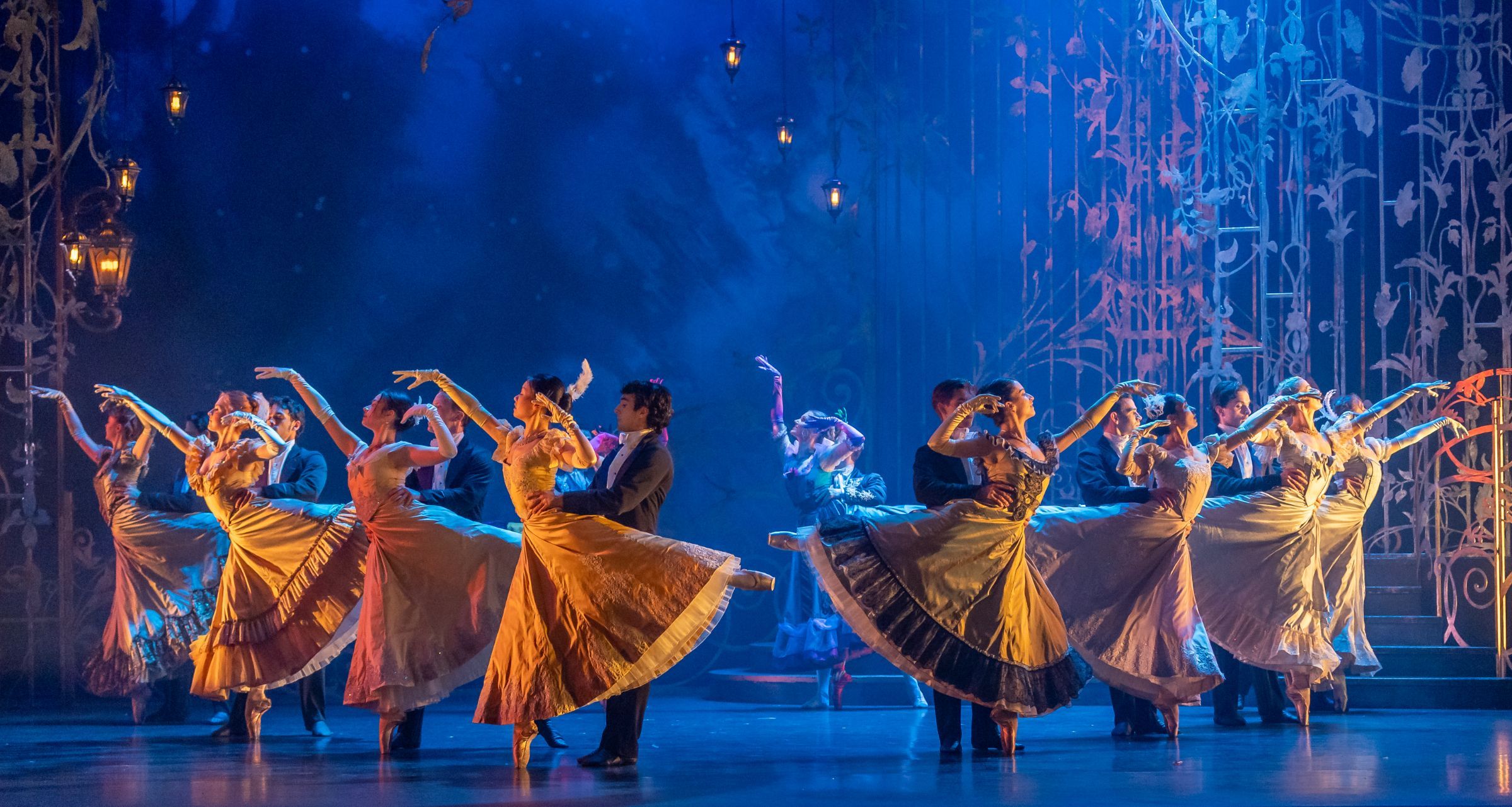 Scottish Ballet dancers in <i>Cinders!</i> &copy; Andy Ross