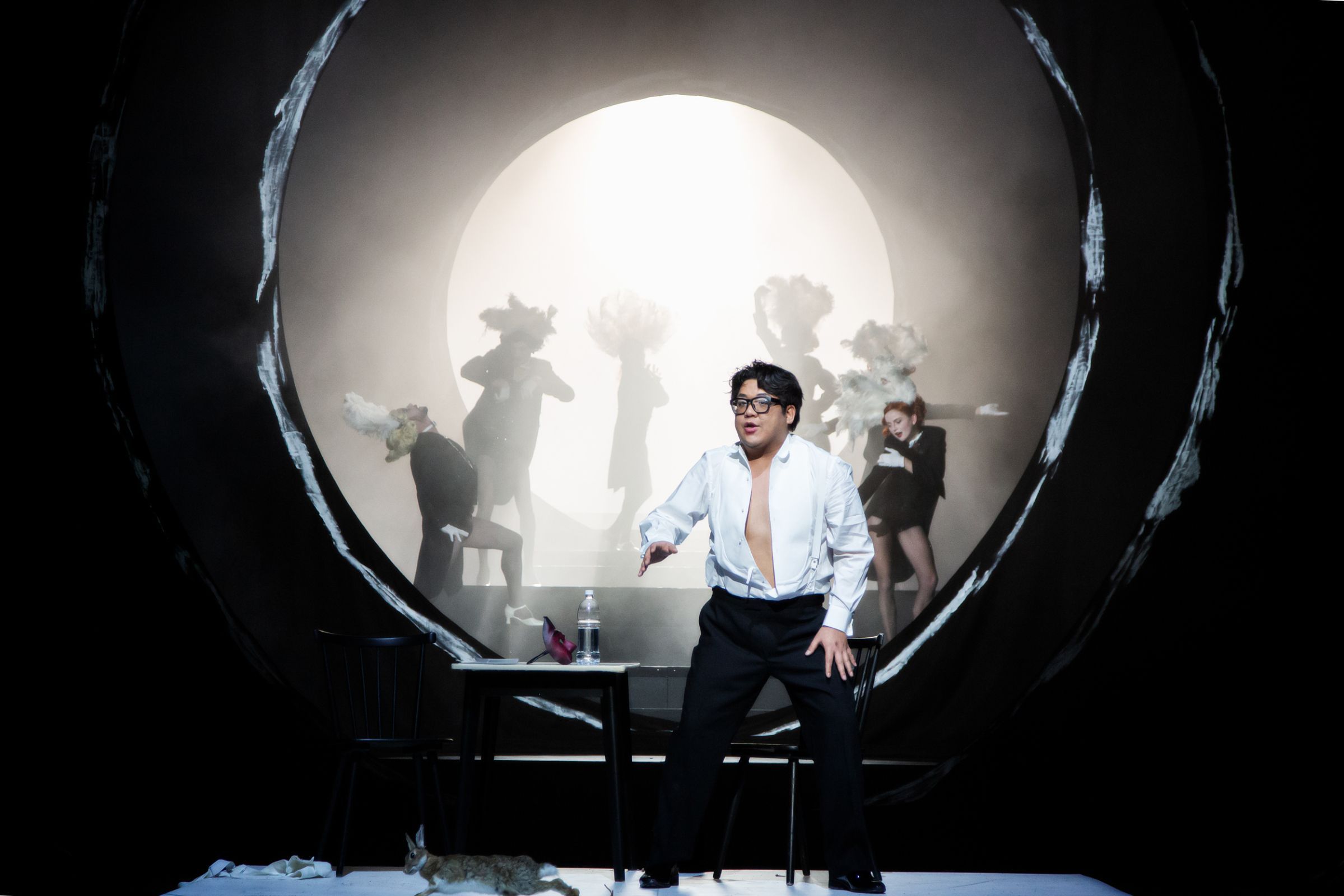Junbum Lee (Tom Rakewell) &copy; Laura Nickel