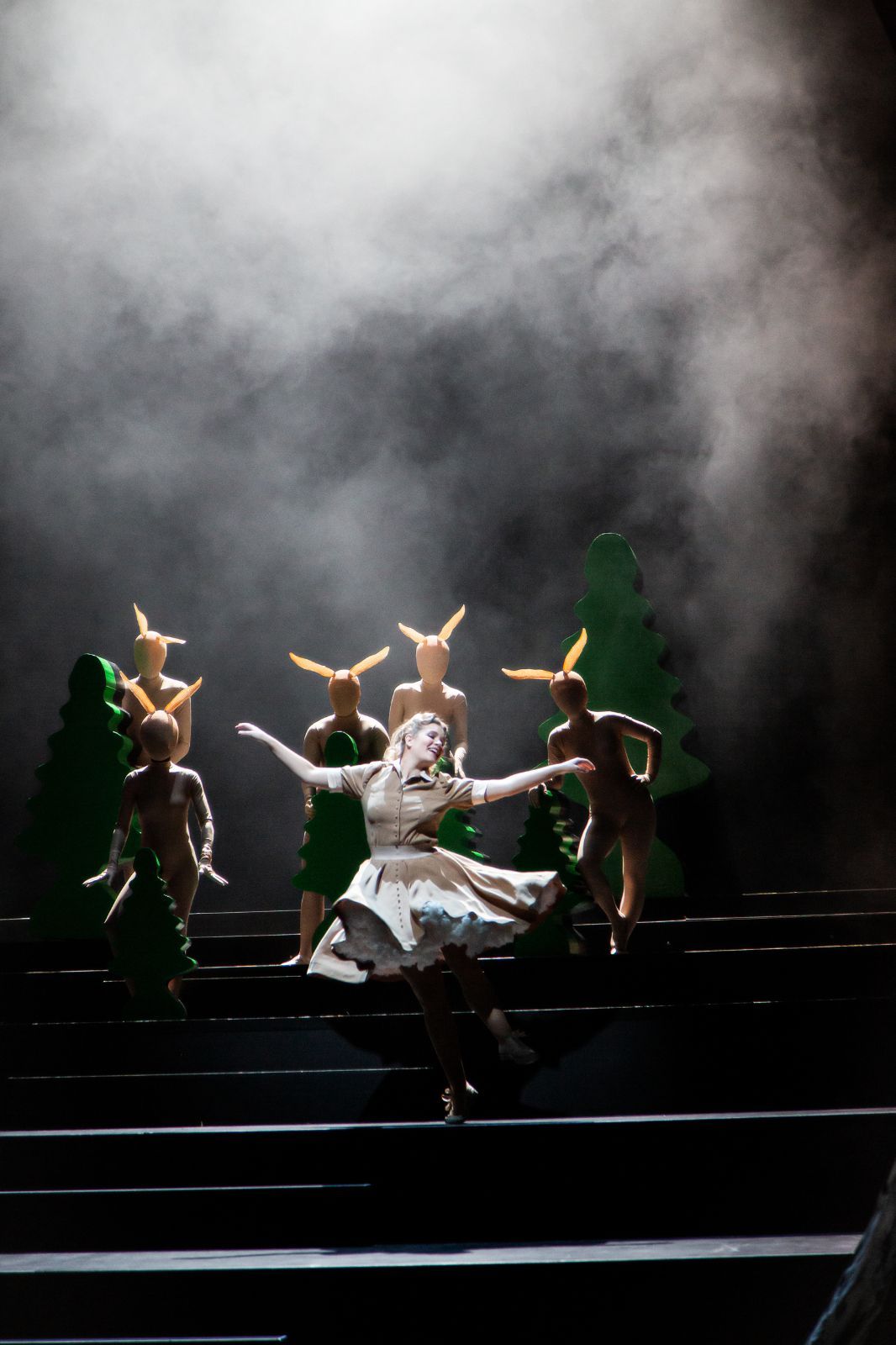 Cassandra Wright (Anne Trulove) &copy; Laura Nickel