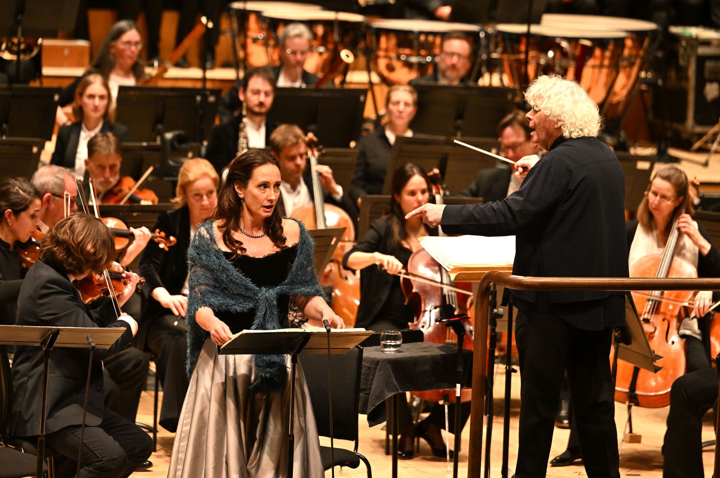 Agneta Eichenholz, Sir Simon Rattle and the London Symphony Orchestra © LSO | Mark Allan