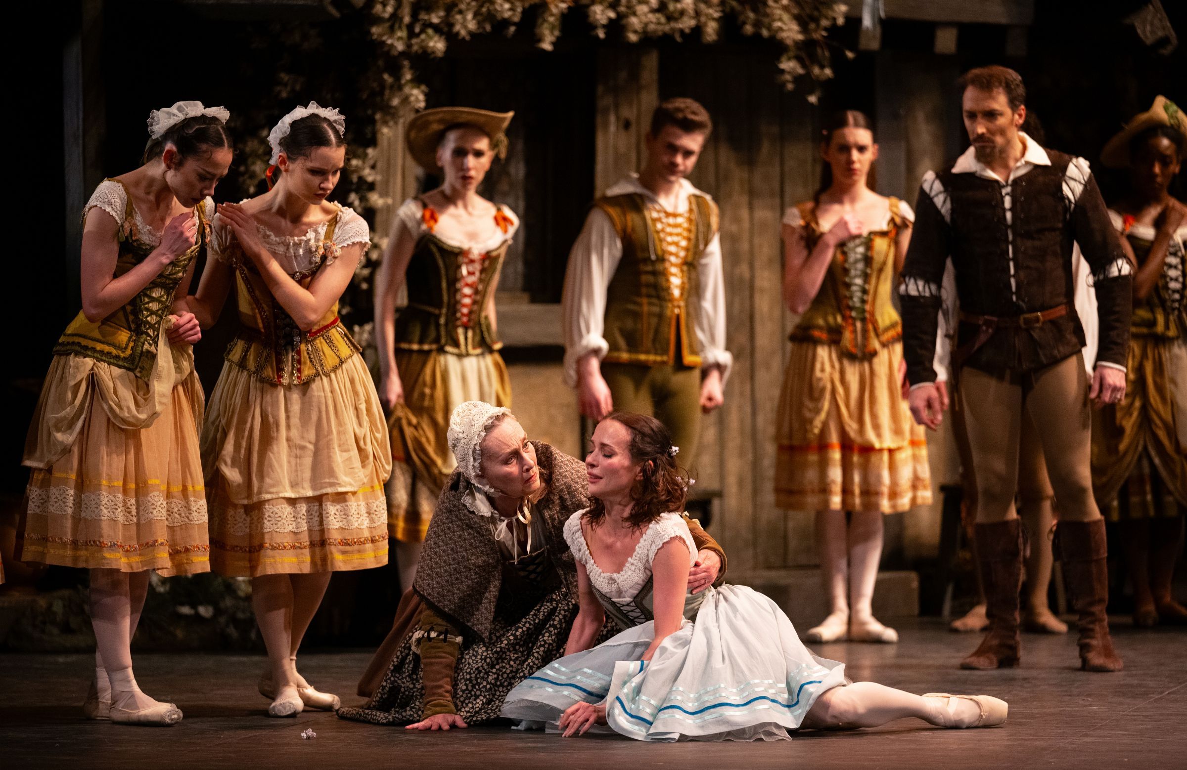 Katja Khaniukova as Giselle and Laura Hussey as Berthe in Mary Skeaping's <i>Giselle</i> &copy; Laurent Liotardo