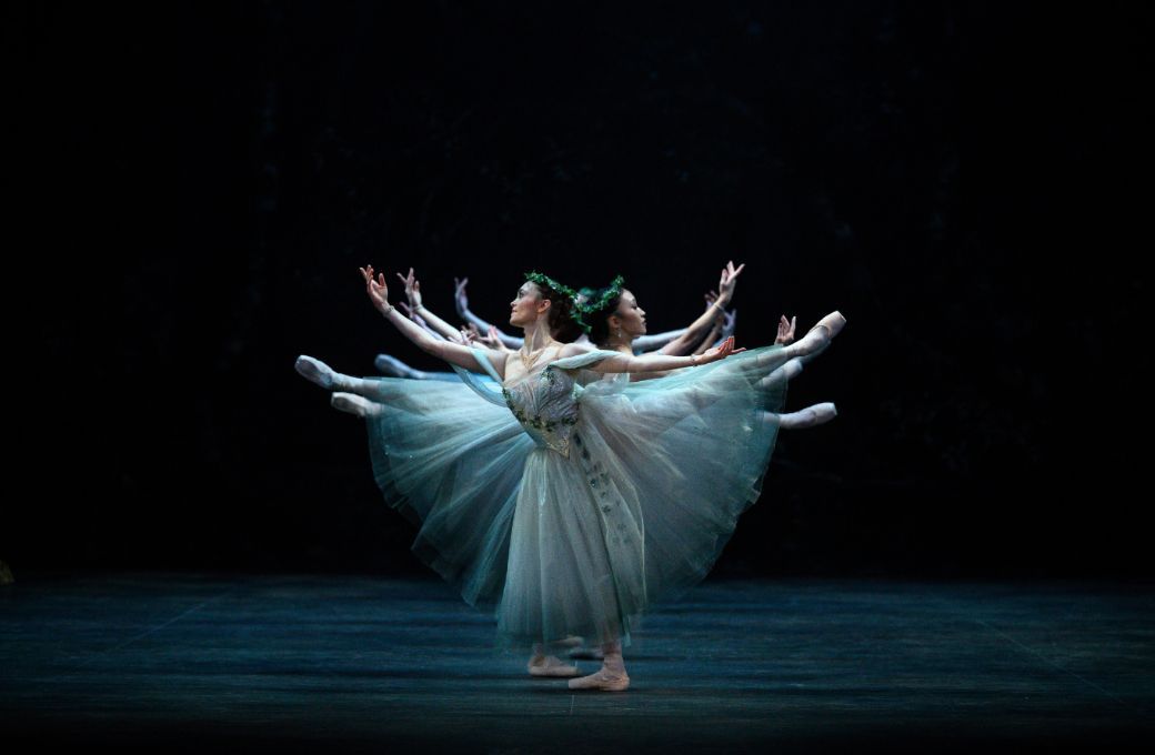 English National Ballet in Act 2 of Mary Skeaping's <i>Giselle</i> &copy; Laurent Liotardo