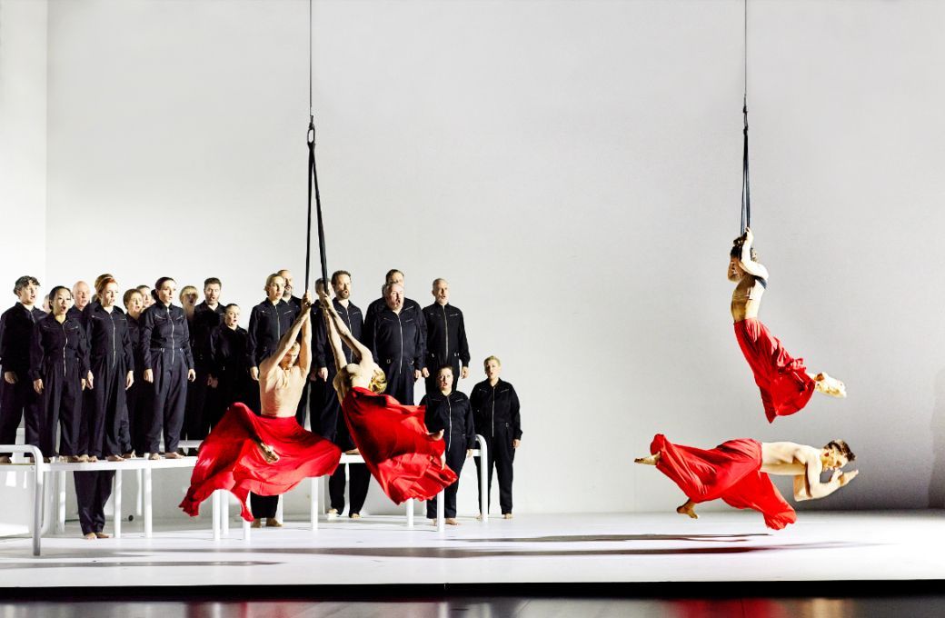 Opera Australia Chorus and Circa Ensemble &copy; Keith Saunders