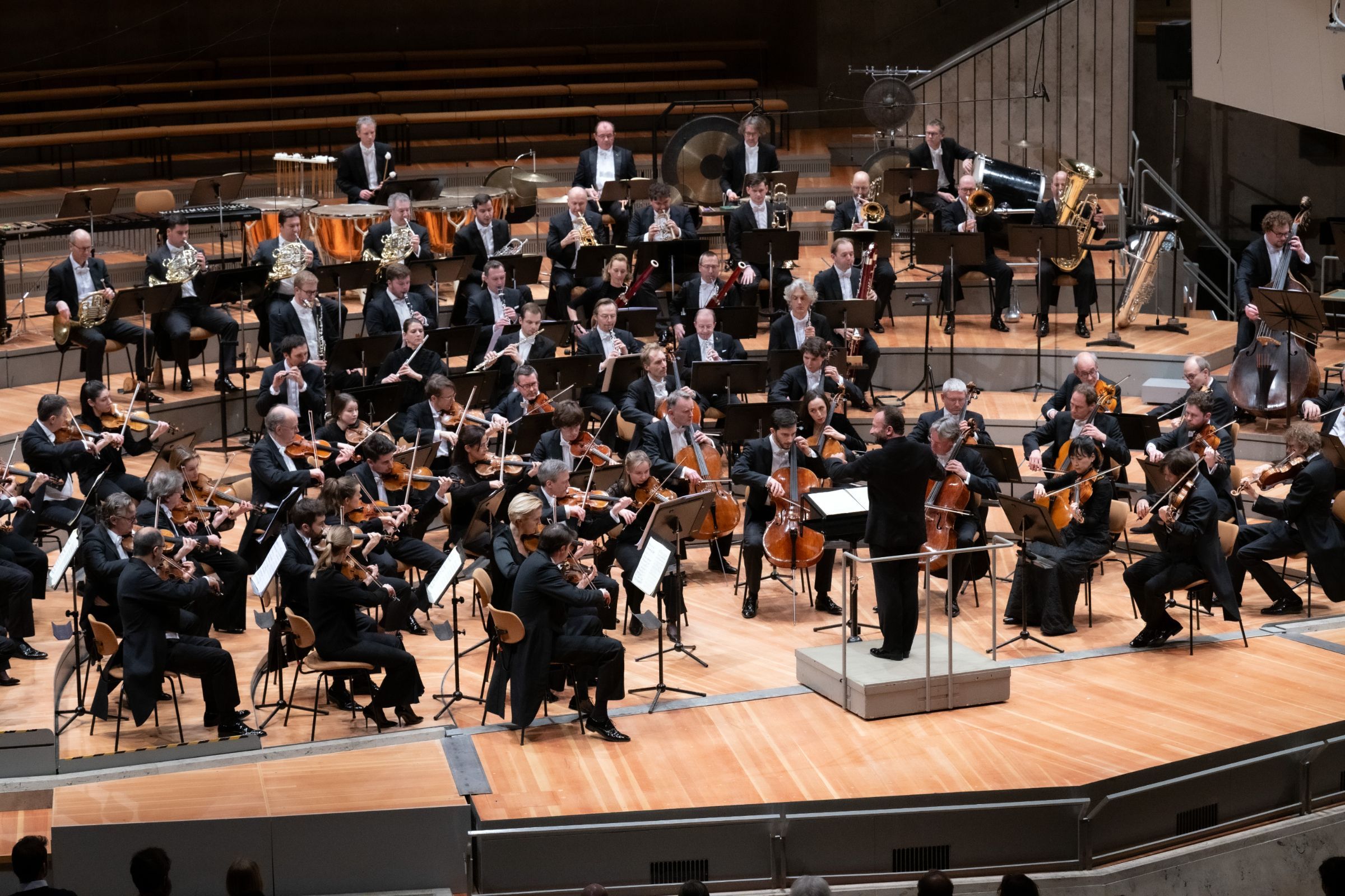 Kirill Petrenko conducts the Berliner Philharmoniker © Monika Rittershaus