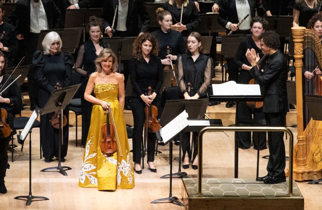 Anne-Sophie Mutter, Jonathon Heyward and the London Philharmonic Orchestra © London Philharmonic Orchestra