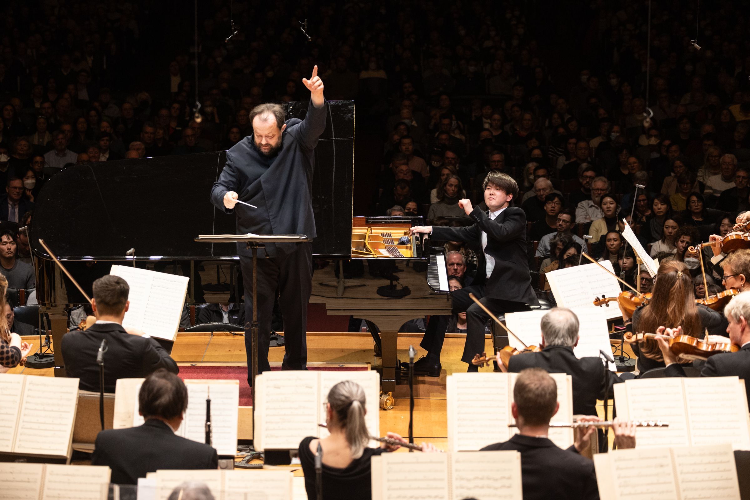 Andris Nelsons, Seong-Jin Cho and the Boston Symphony &copy; Robert Torres