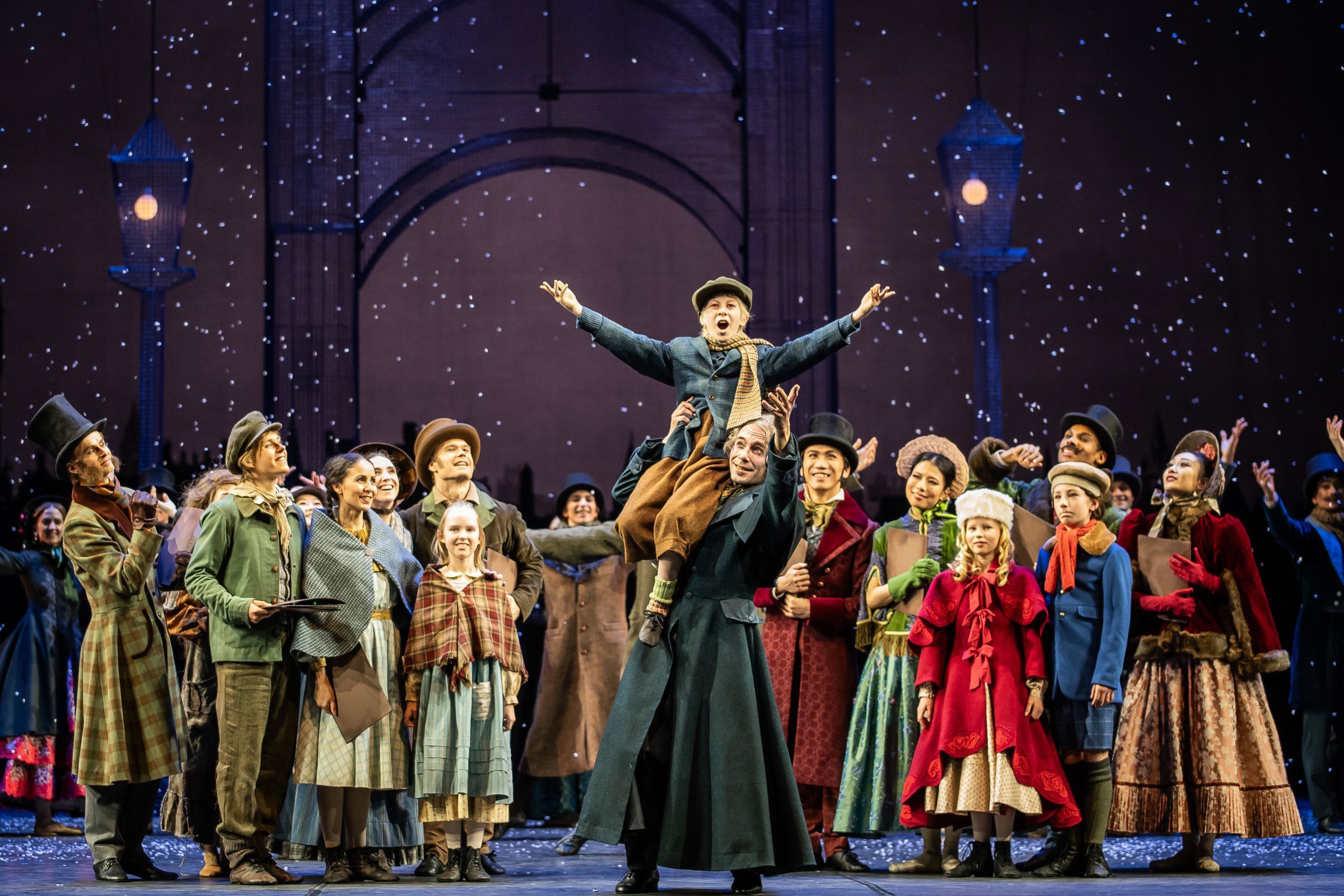 <i>A Christmas Carol</i> © Roosa Oksaharju