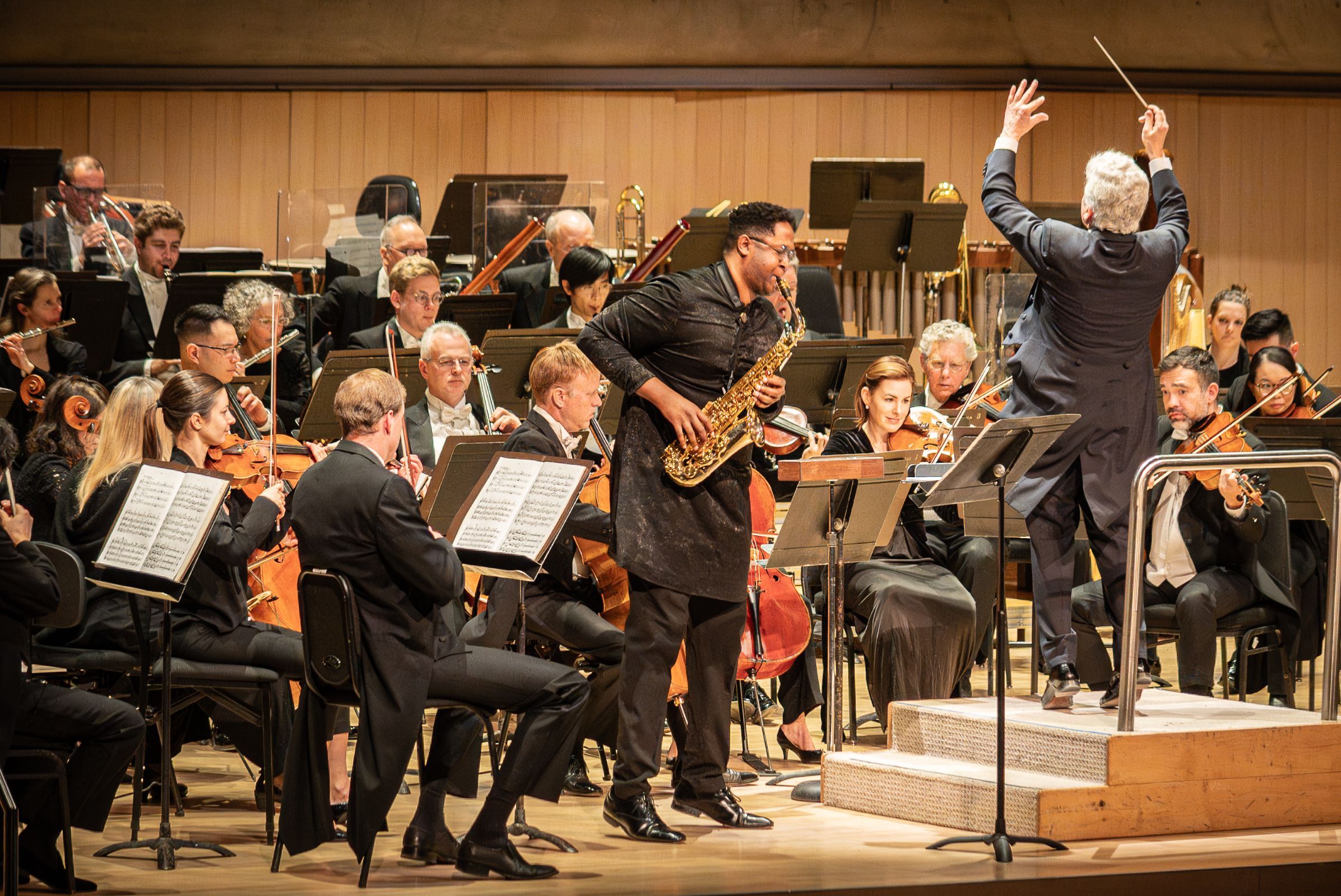 Steven Banks, Peter Oundjian and the Toronto Symphony Orchestra &copy; Allan Cabral