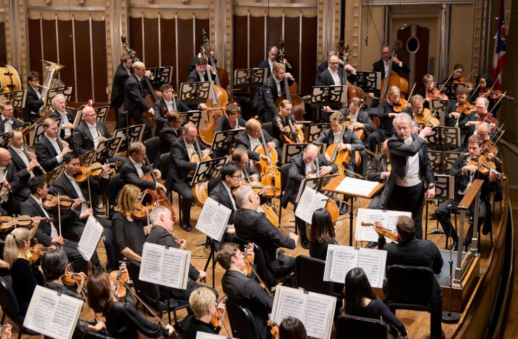 Franz Welser-Möst conducts The Cleveland Orchestra &copy; Roger Mastroianni, courtesy of The Cleveland Orchestra