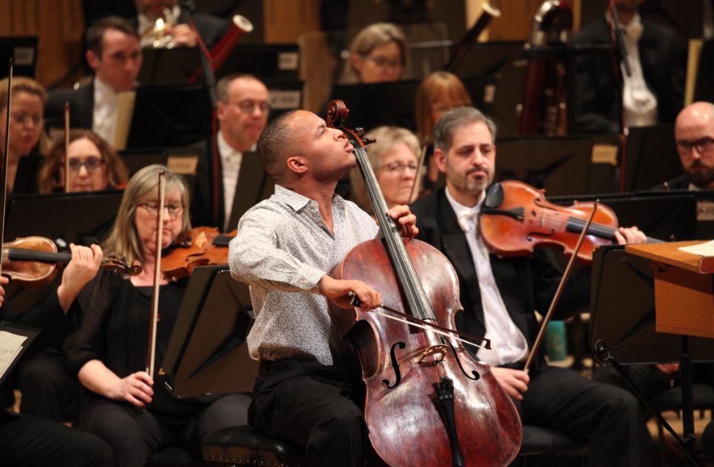 Sheku Kanneh-Mason and the National Symphony Orchestra © Aisling McCarthy