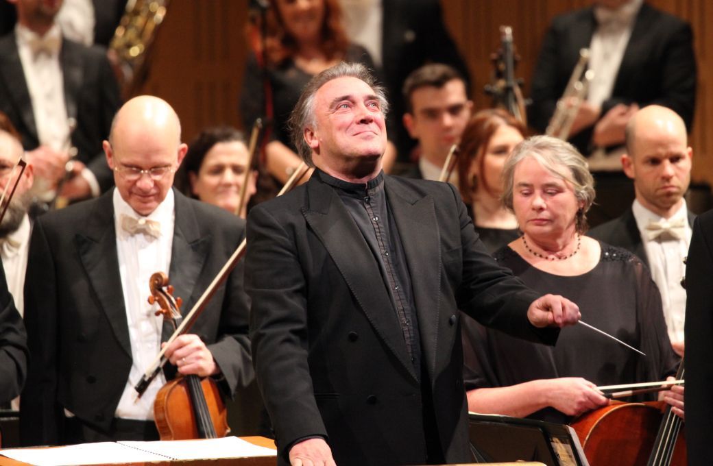 Jaime Mart&iacute;n and the National Symphony Orchestra &copy; Aisling McCarthy