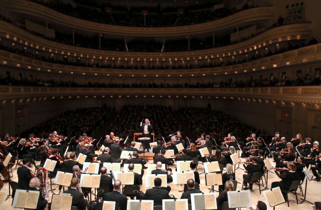 Franz Welser-Möst conducts The Cleveland Orchestra in Carnegie Hall © Steve J Sherman