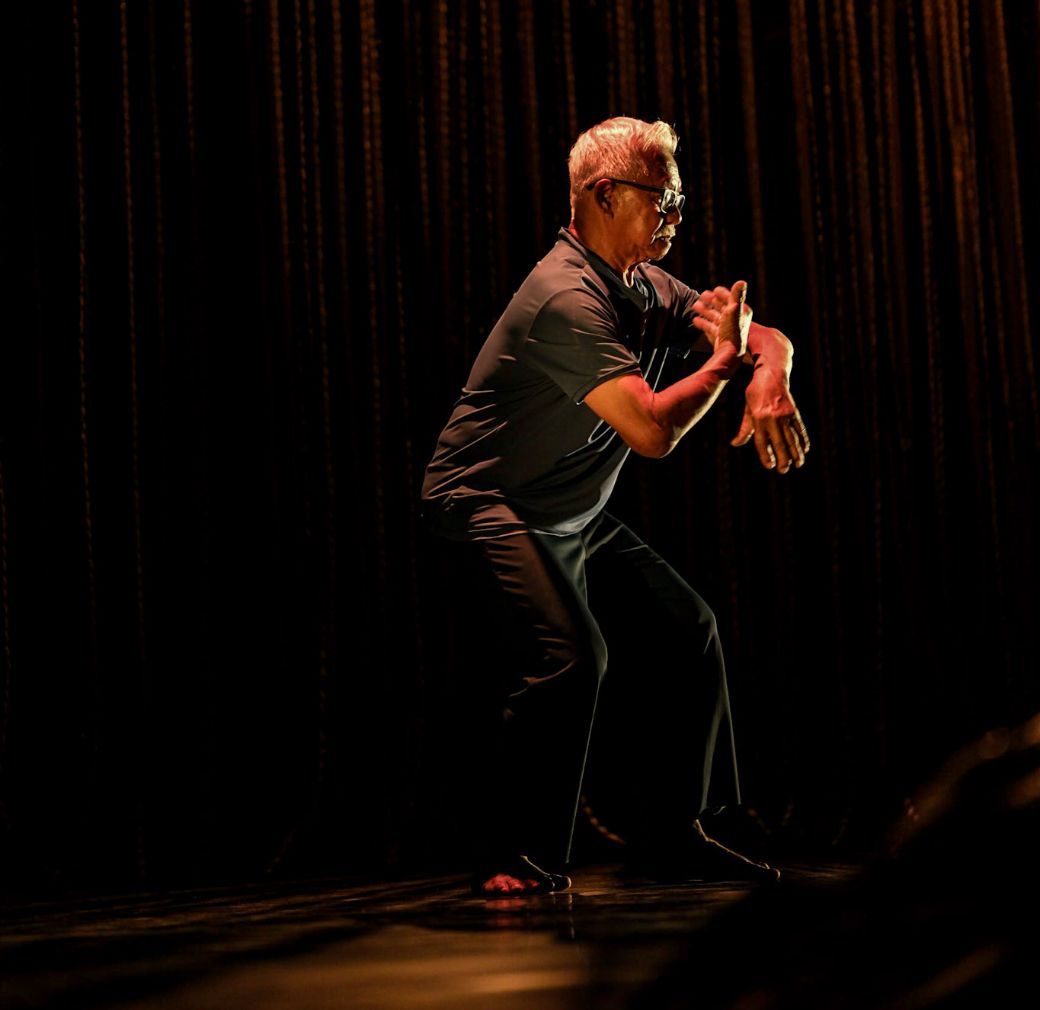 Ahmat Bin Fadal &ndash; Sidal in <i>Mutiara</i> for Marrugeku &copy; Michael Jalaru Torres