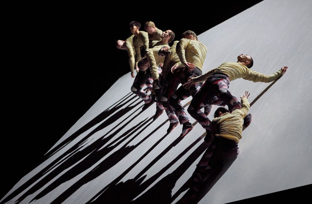 G&ouml;teborgsOperans Danskompani in Damien Jalet's <i>Skid</i> &copy; Lennart Sj&ouml;berg
