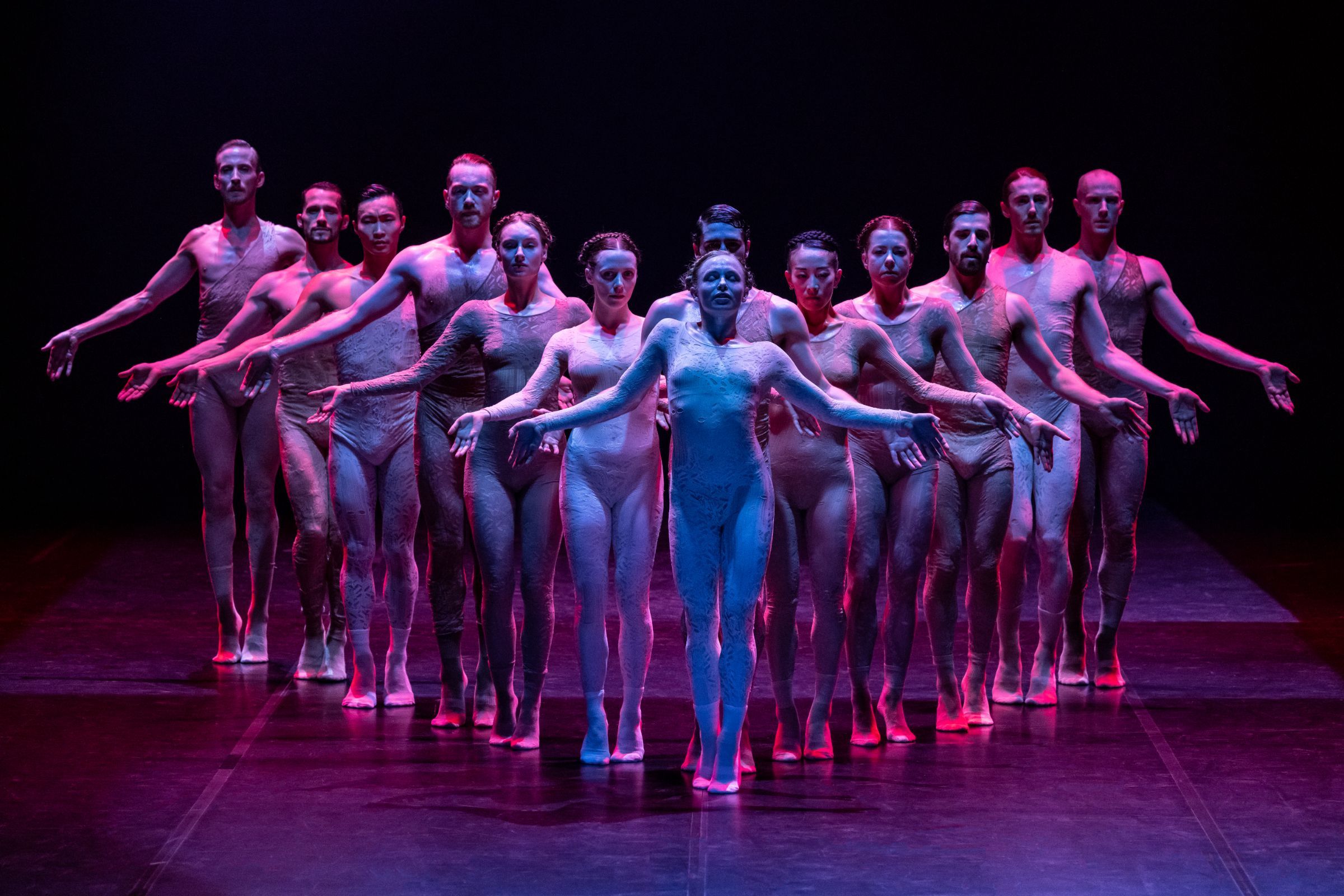 GöteborgsOperans Danskompani in Sharon Eyal's <i>Saaba</i> &copy; Lennart Sjöberg