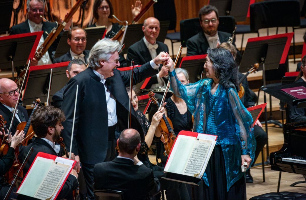 Thomas Dausgaard, Dame Mitsuko Uchida and the Philharmonia &copy; Philharmonia Orchestra | Marc Gascoigne