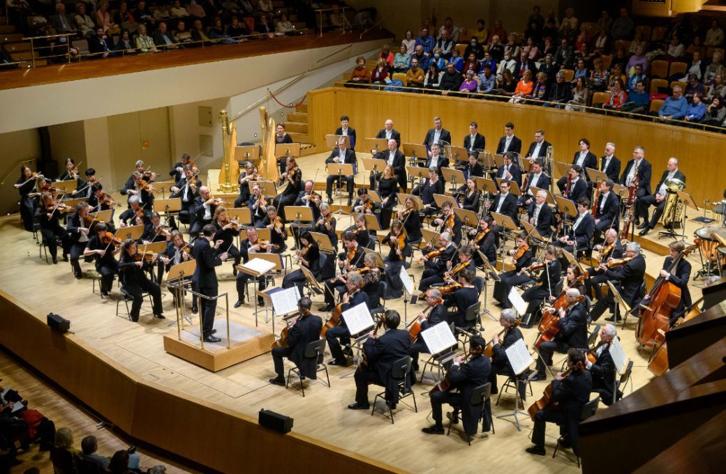 Pablo Gonz&aacute;lez al frente de la Dresdner Philharmonie en el Auditorio Nacional &copy; Rafa Mart&iacute;n | Iberm&uacute;sica