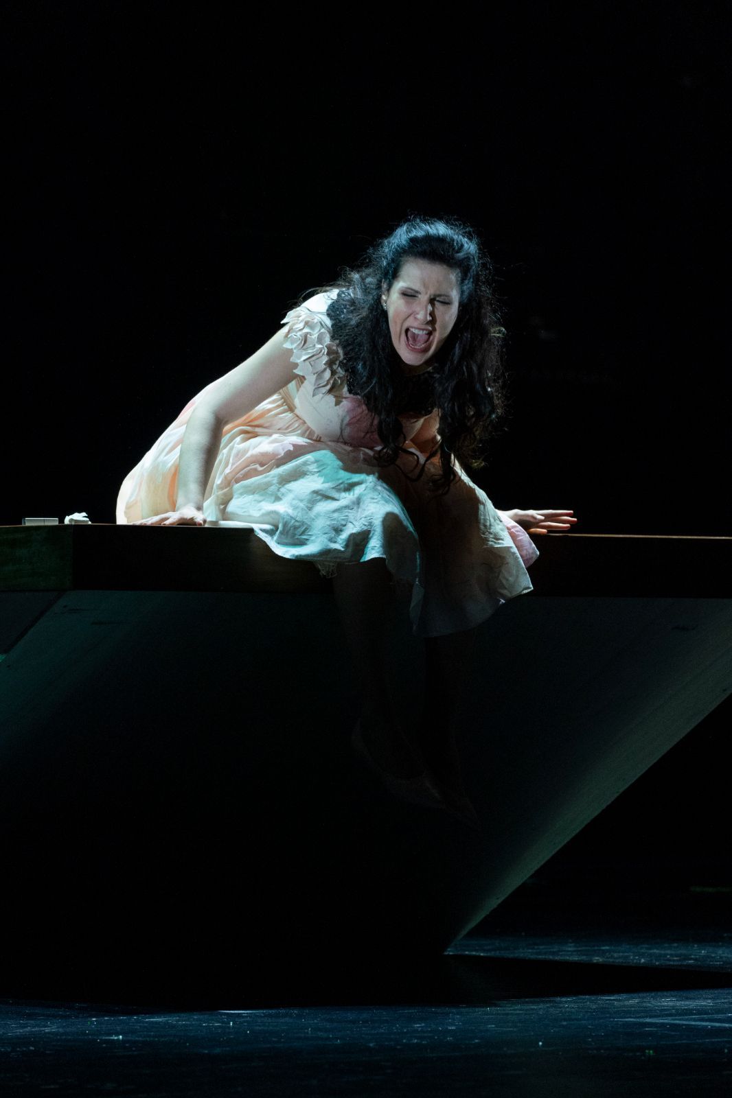 Adela Zaharia (Violetta) &copy; Ben van Duin | Dutch National Opera