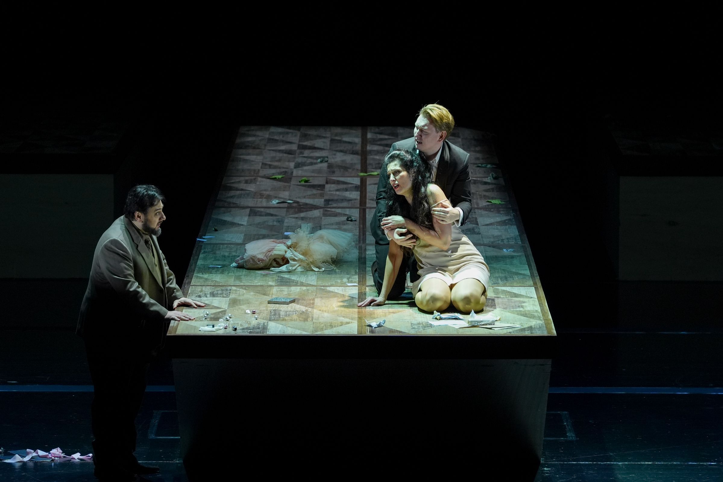 George Petean (Germont), Adela Zaharia ((Violetta) and Bogdan Volkov (Alfredo) &copy; Ben van Duin | Dutch National Opera