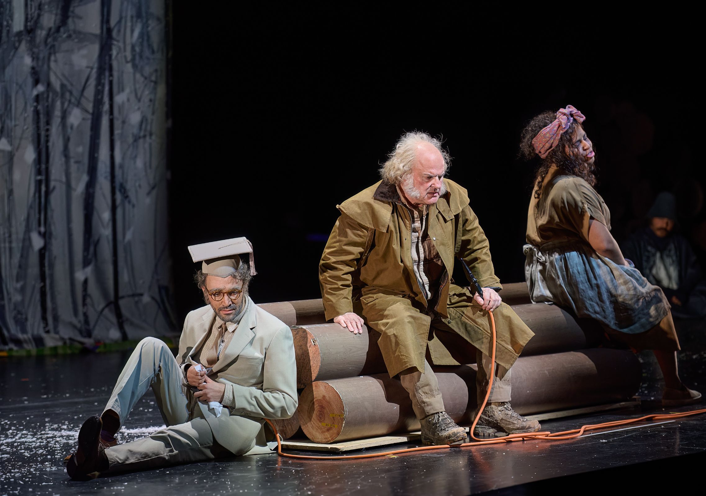 Wesley Harrison (Schoolmaster), Christopher Purves (Forester), Charlotte Siegel (Innkeeper’s Wife) &copy; Michael Cooper