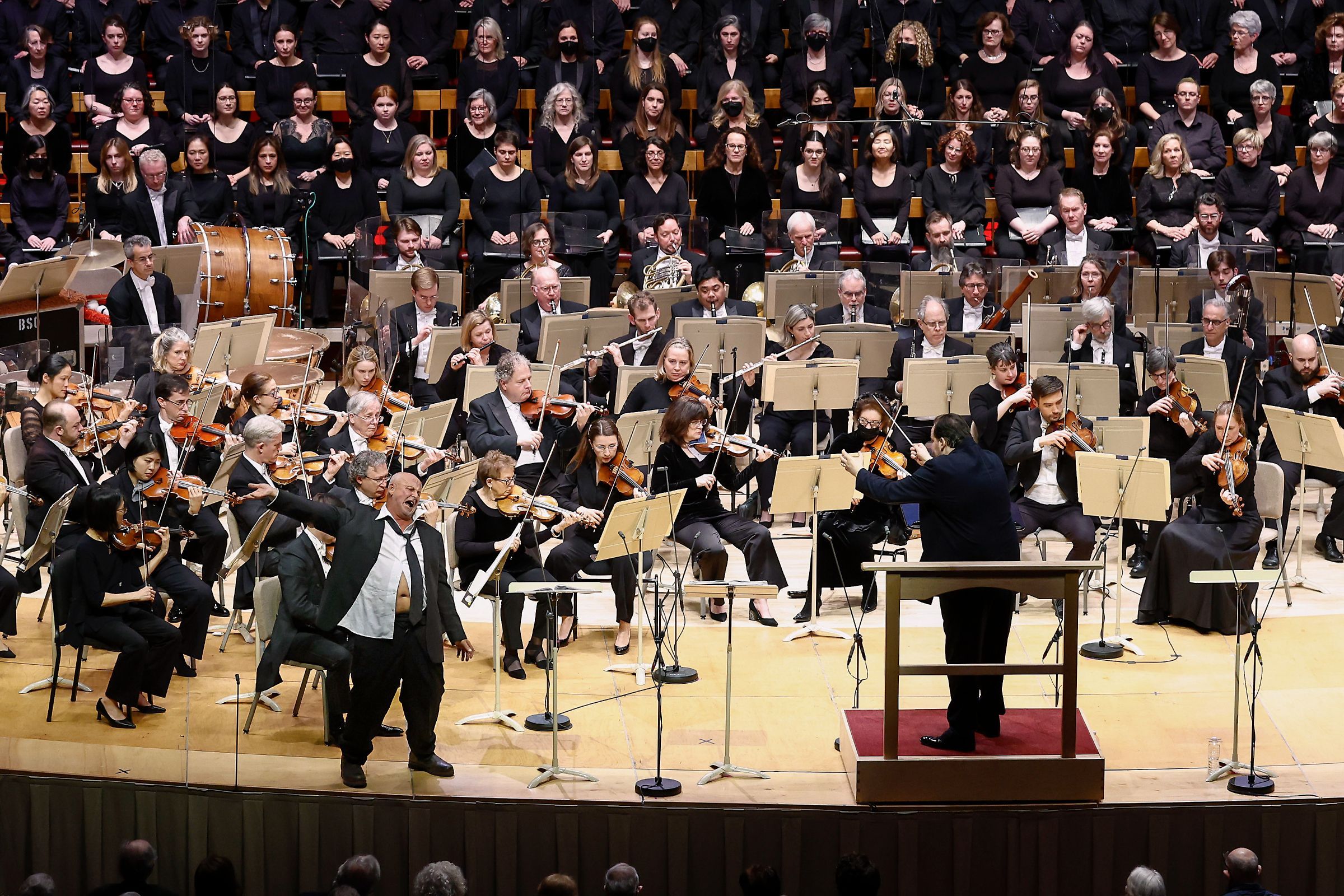 Alexander Kravets, Andris Nelsons, the Boston Symphony and Tanglewood Festival Chorus © Winslow Townson