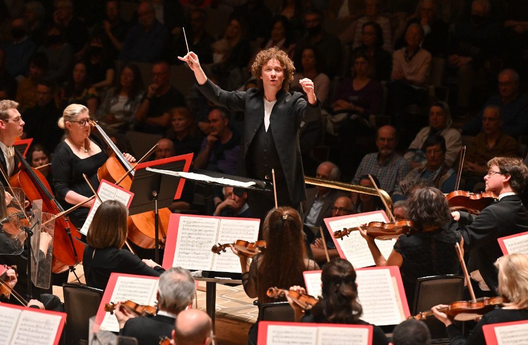 Santtu-Matias Rouvali conducts the Philharmonia &copy; Philharmonia Orchestra | Mark Allan