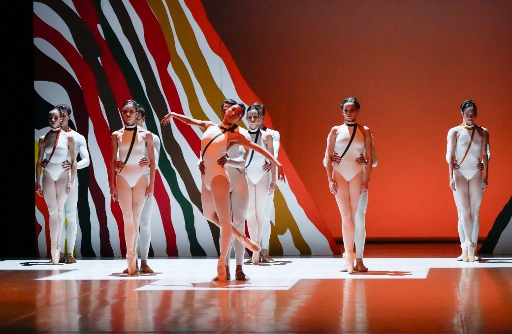 <i>The Seventh Symphony</i>: Agnes Su, Jason Reilly und Ensemble © Roman Novitzky