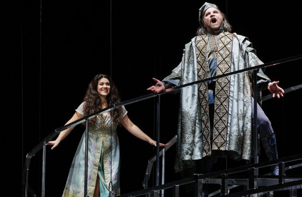 Andrea Brassói-Jőrös (Rusalka) and Zoltán Nyári (Prince) © Attila Nagy | Hungarian State Opera