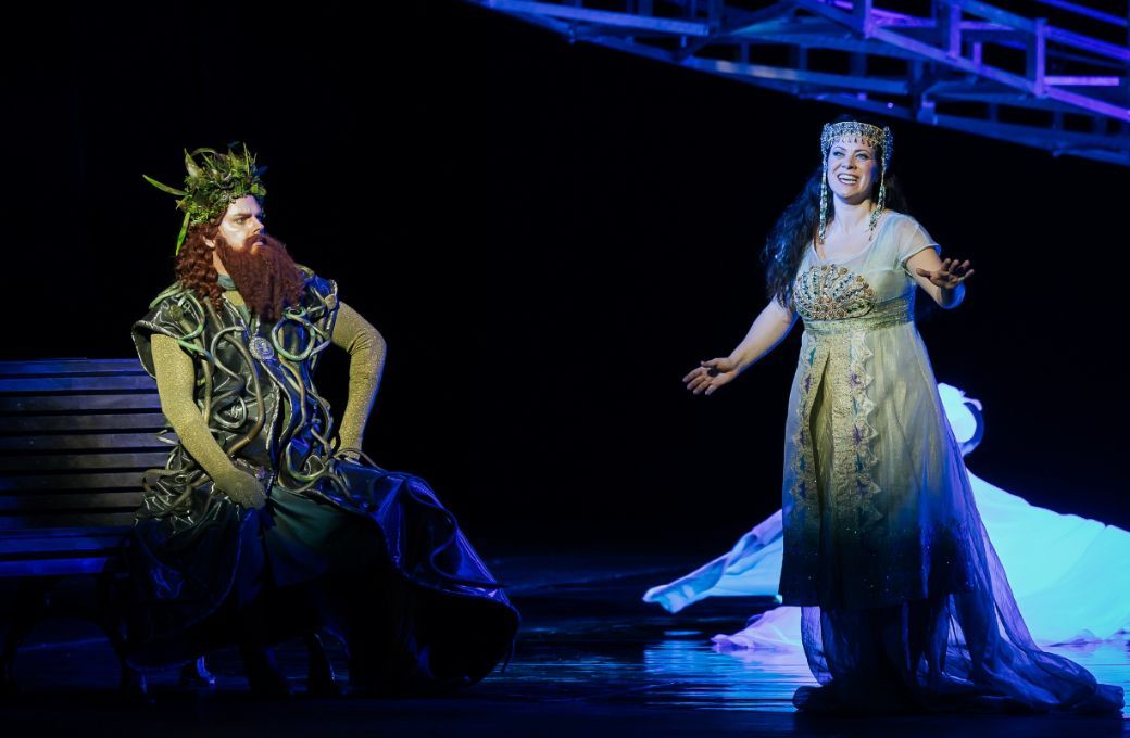 K&aacute;roly Szemer&eacute;dy (Vodn&iacute;k) and Andrea Brass&oacute;i-Jőr&ouml;s (Rusalka) &copy; Attila Nagy | Hungarian State Opera