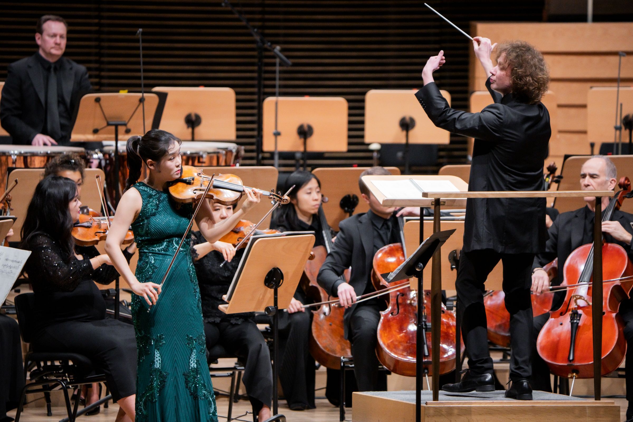 Esther Yoo, Santtu-Matias Rouvali and the New York Philharmonic &copy; Chris Lee