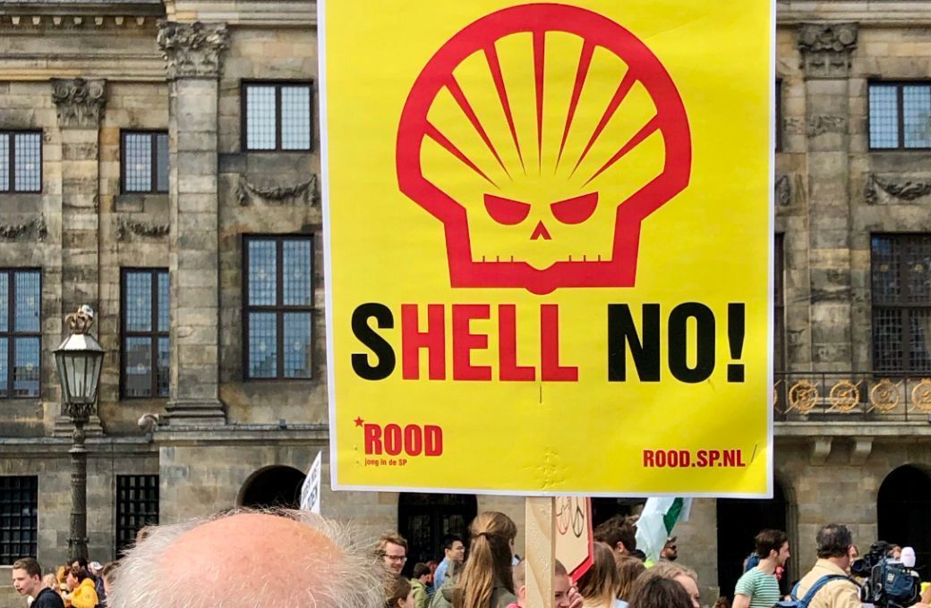 Protests against Shell, Amsterdam, 2020 &copy; FaceMePLS | Flickr