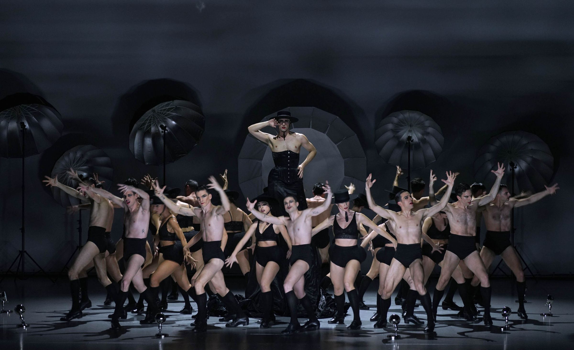 Spanish National Ballet in Marcos Morau's <i>Afanador</i> &copy; Javier del Real
