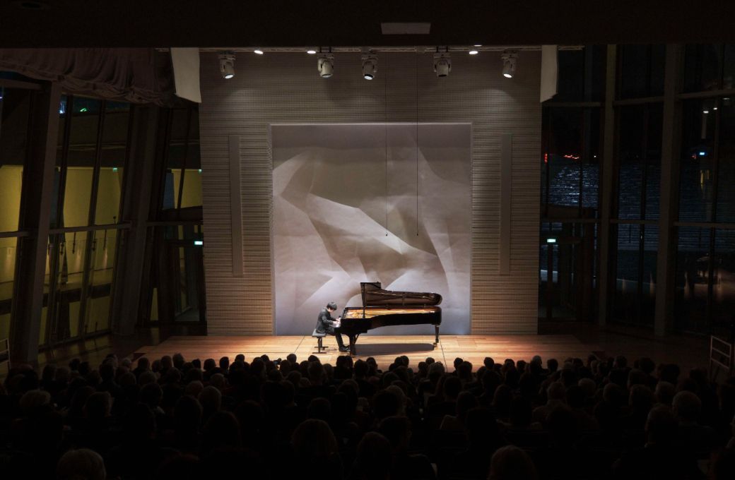 Kevin Chen &copy; Fondation Louis Vuitton / Martin Rapha&euml;l Martiq