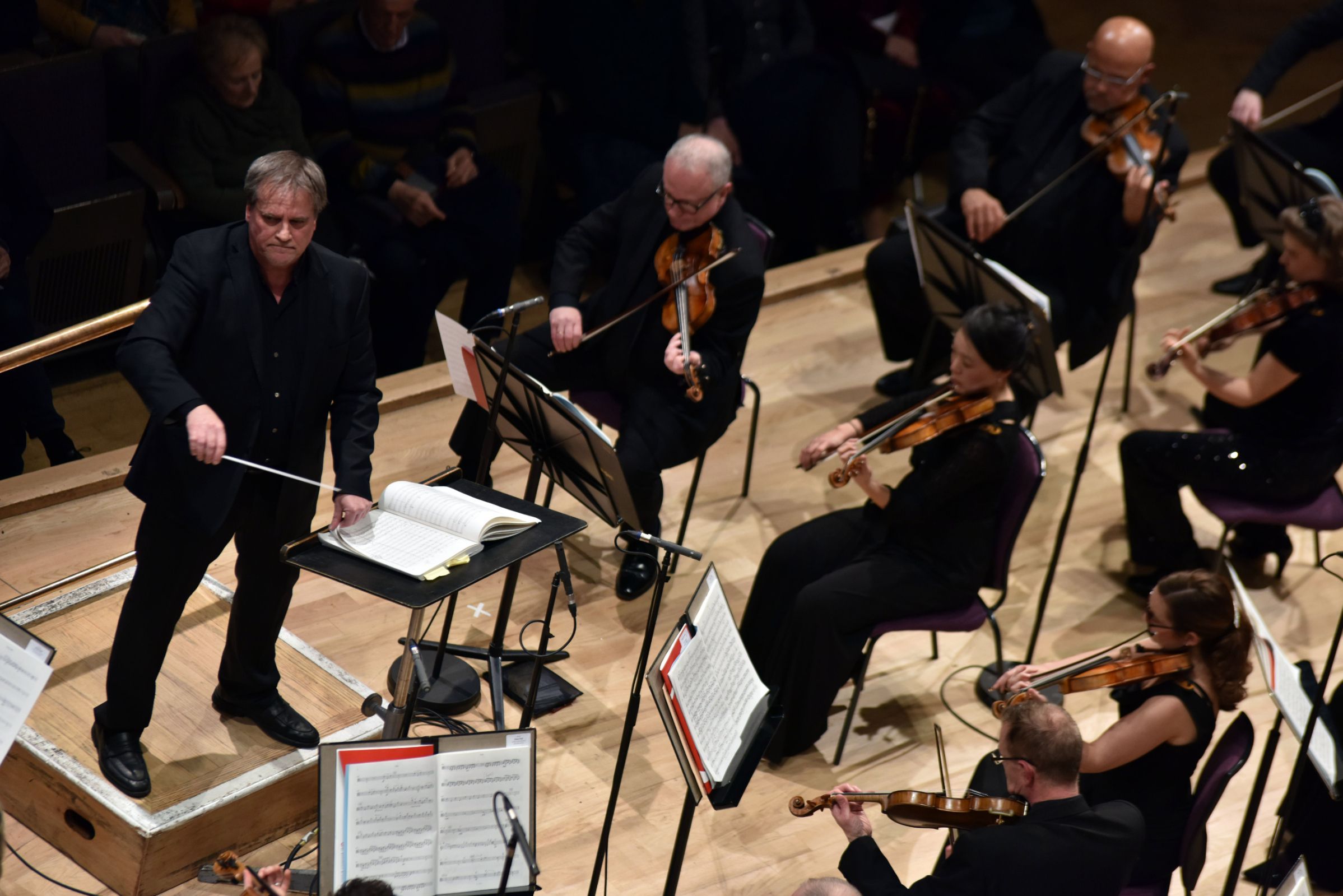 John Storgårds conducts the BBC Philharmonic &copy; BBC Philharmonic